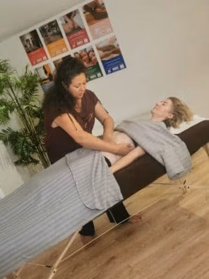 Formation au massage de la femme enceinte
