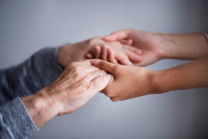 Le massage bien-être en maison de retraite