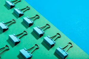 Lire la suite à propos de l’article Puis-je créer une micro-entreprise dans ma situation ? Le guide complet pour éviter les erreurs